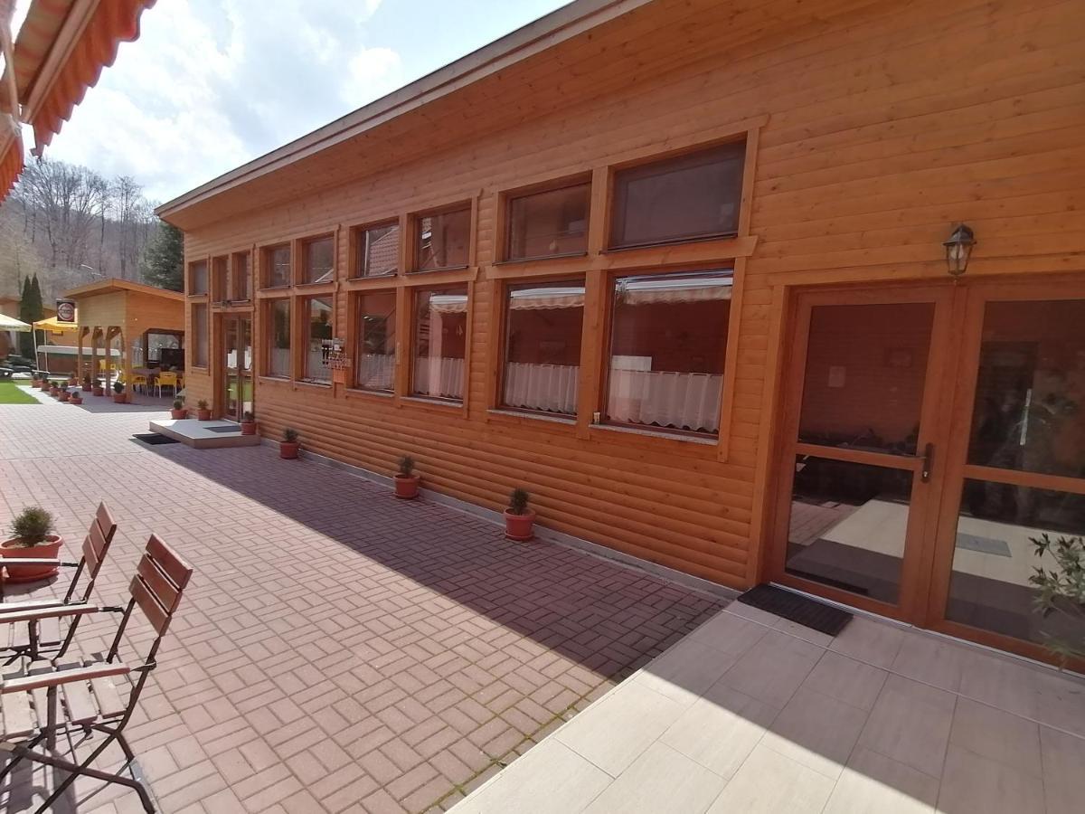 Pensiunea Colt Alb Băile Homorod Exterior photo