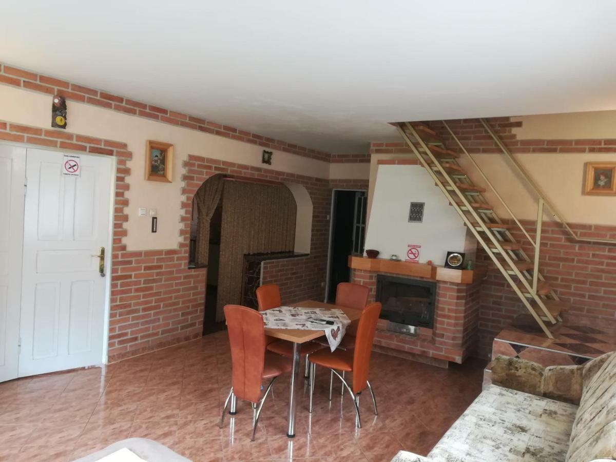 Pensiunea Colt Alb Băile Homorod Exterior photo